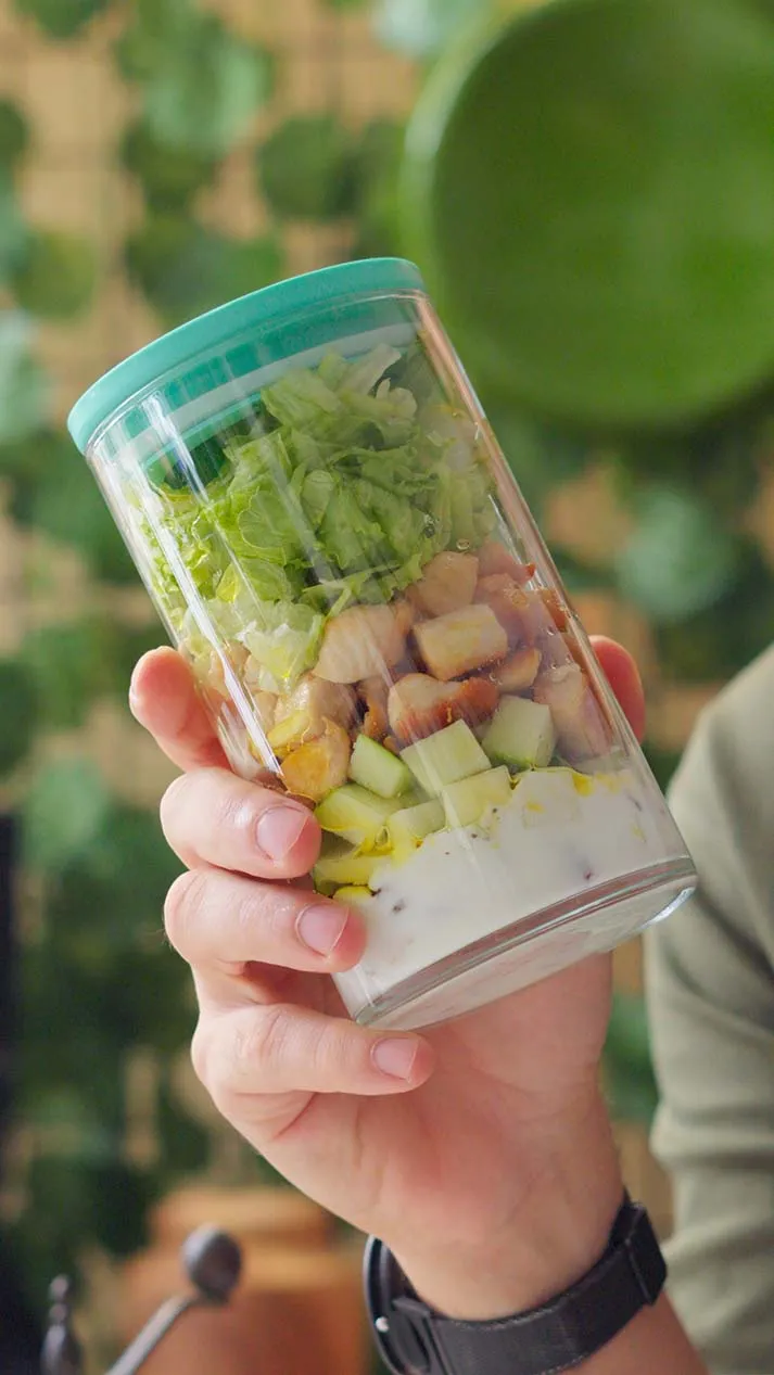 Waldorf Salata: Bu Salatayı Her Yere Götürüp Tüm Gün Tok Kalabilirsin!